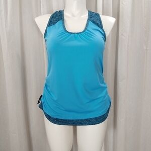✔️Keiwi Kate active top